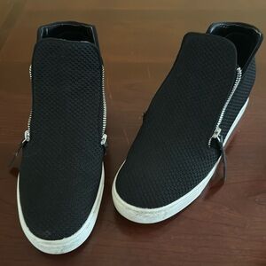 Steve Madden zip up sneakers